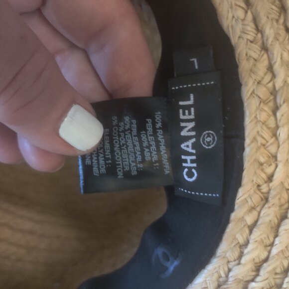 CHANEL Coco Beach collection Raffia Pearl Hat size L New - Picture 4 of 4